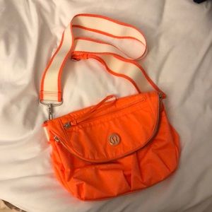 NWOT Lululemon festival bag